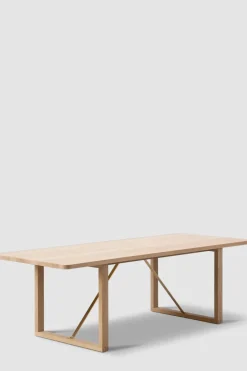 Sofabord - BM67 Lys oljet eik m/messing avstiver