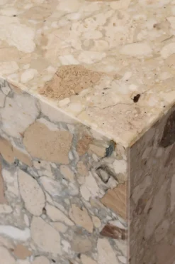 Sofabord - Plinth Grand 76x137xH27,5cm Kunis Breccia