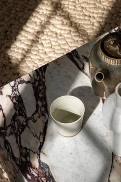 Sofabord - Plinth Grand 76x137xH27,5cm Calacatta Viola