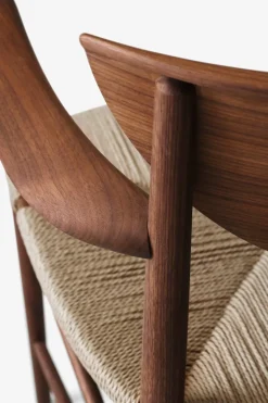 Spisestol - Drawn HM4 m/Armlener Valnøtt/Natur papirgarn
