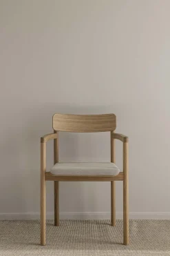 Spisestol - Post Chair Steelcut Trio 213 Lys Oljet Eik