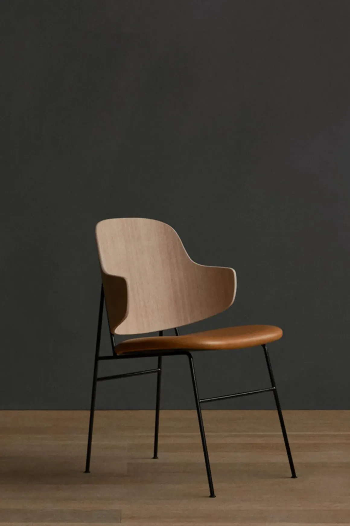 Spisestol - The Penguin Dakar 250, Black Steel, Natural Oak