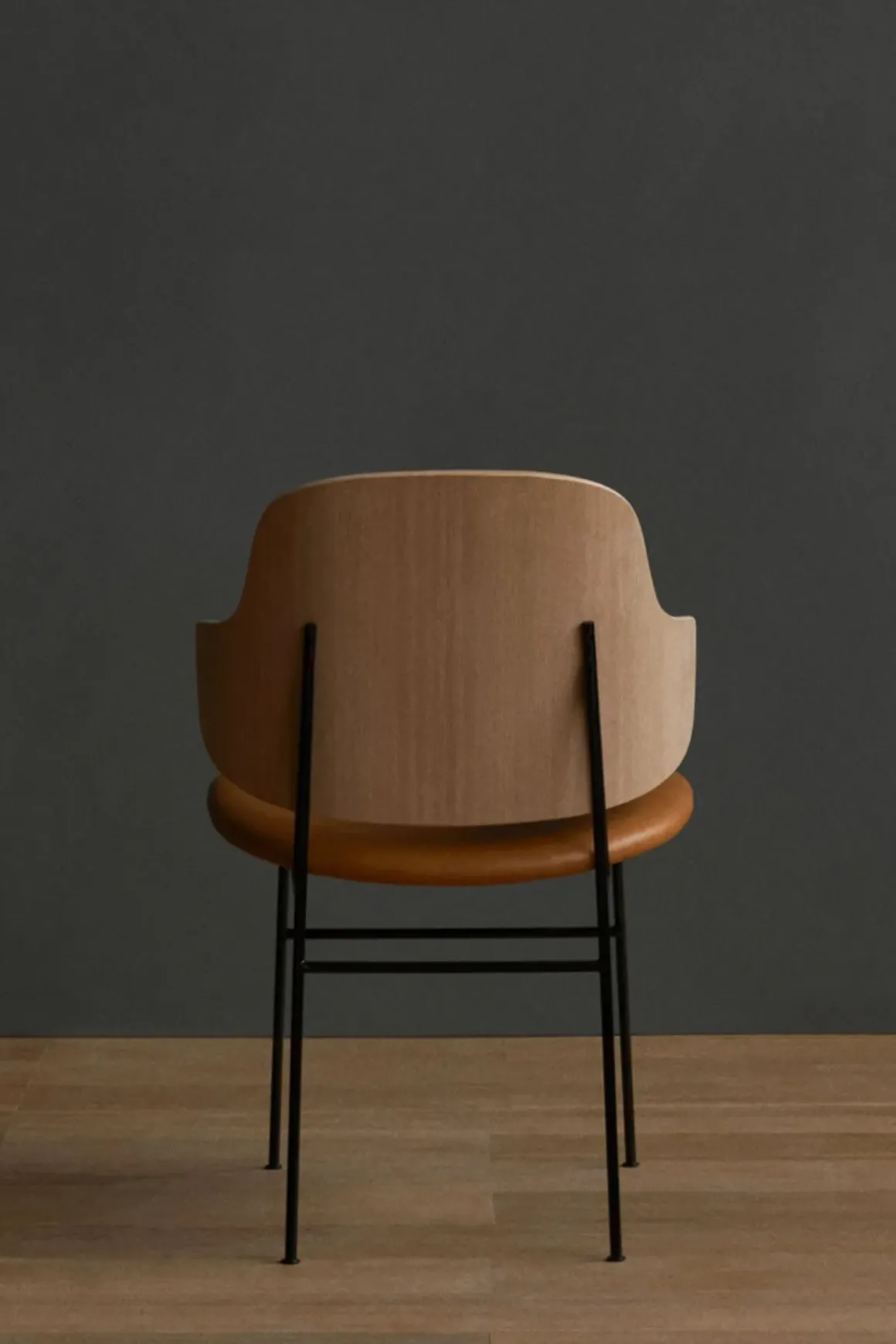 Spisestol - The Penguin Dakar 250, Black Steel, Natural Oak