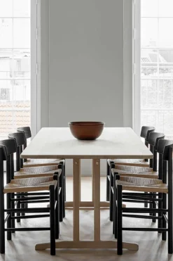 Spisestuestol - J39 Folkestolen Sortlakkert Eik / Naturfarget Papirgarn