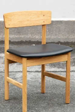 Spisestuestol - Mogensen Model 3236 Oljet Eik / 88 Sort Lær