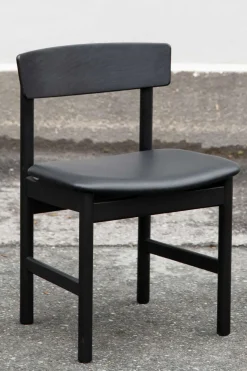 Spisestuestol - Mogensen Model 3236 Sortlakkert Eik / 88 Sort Lær