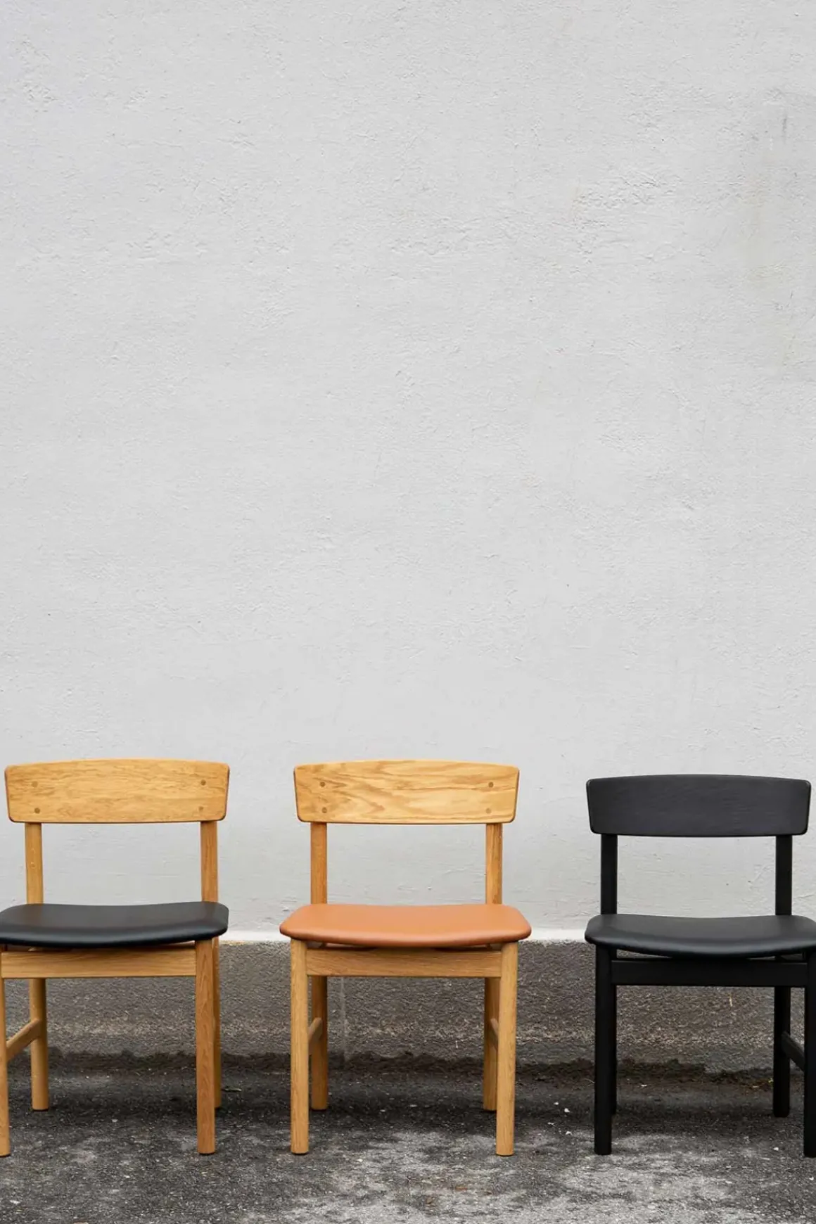 Spisestuestol - Mogensen Model 3236 Sortlakkert Eik / 98 Sort Lær