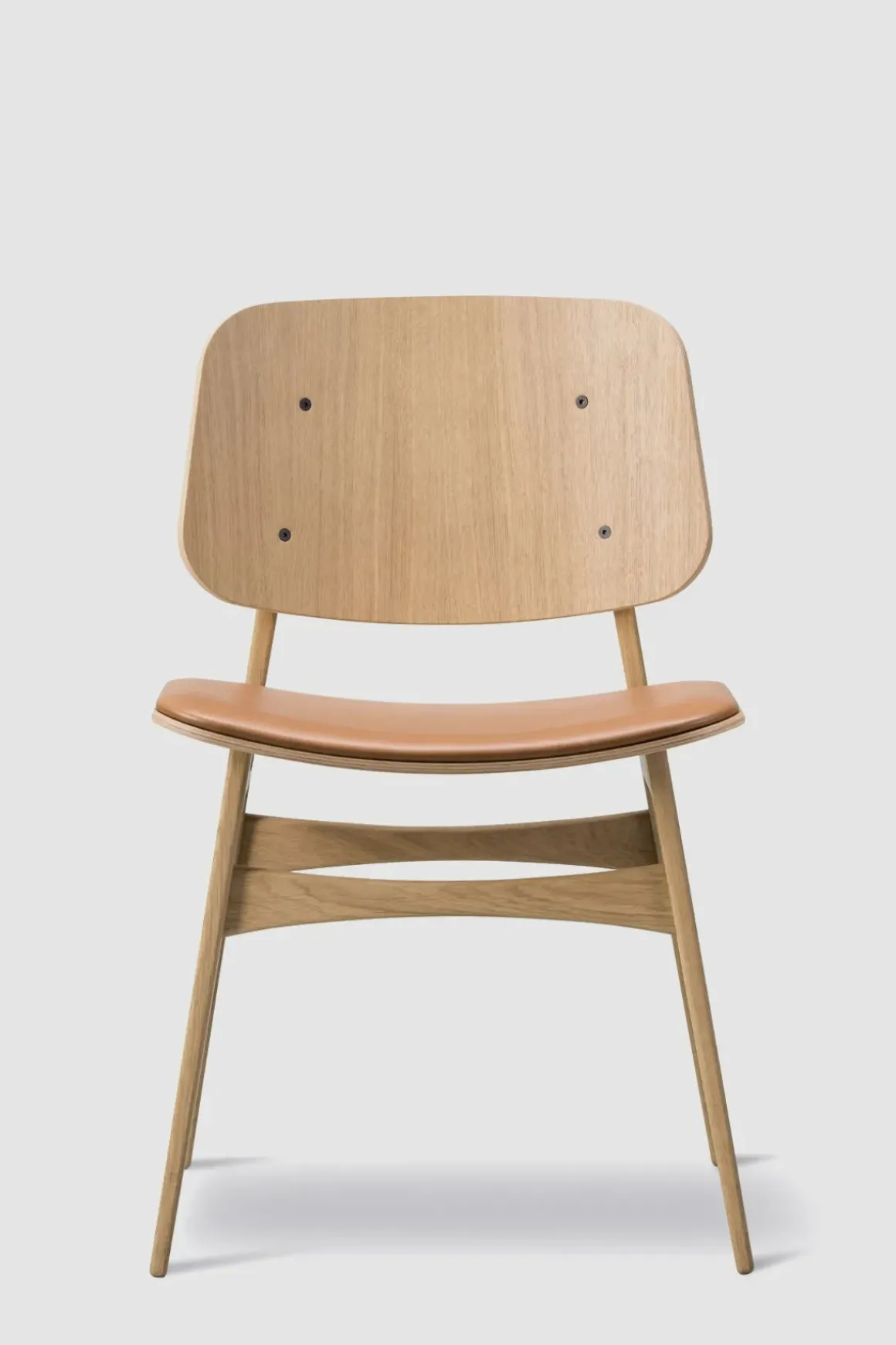 Spisestuestol - Søborg 3051 Lakkert Eik /75 Cognac Lær