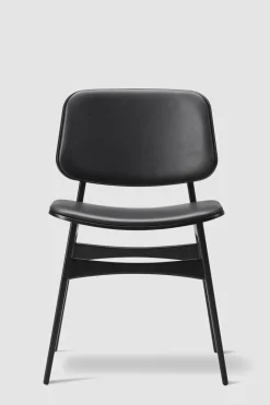 Spisestuestol - Søborg 3052 Sortlakkert Eik / 98 Sort Lær