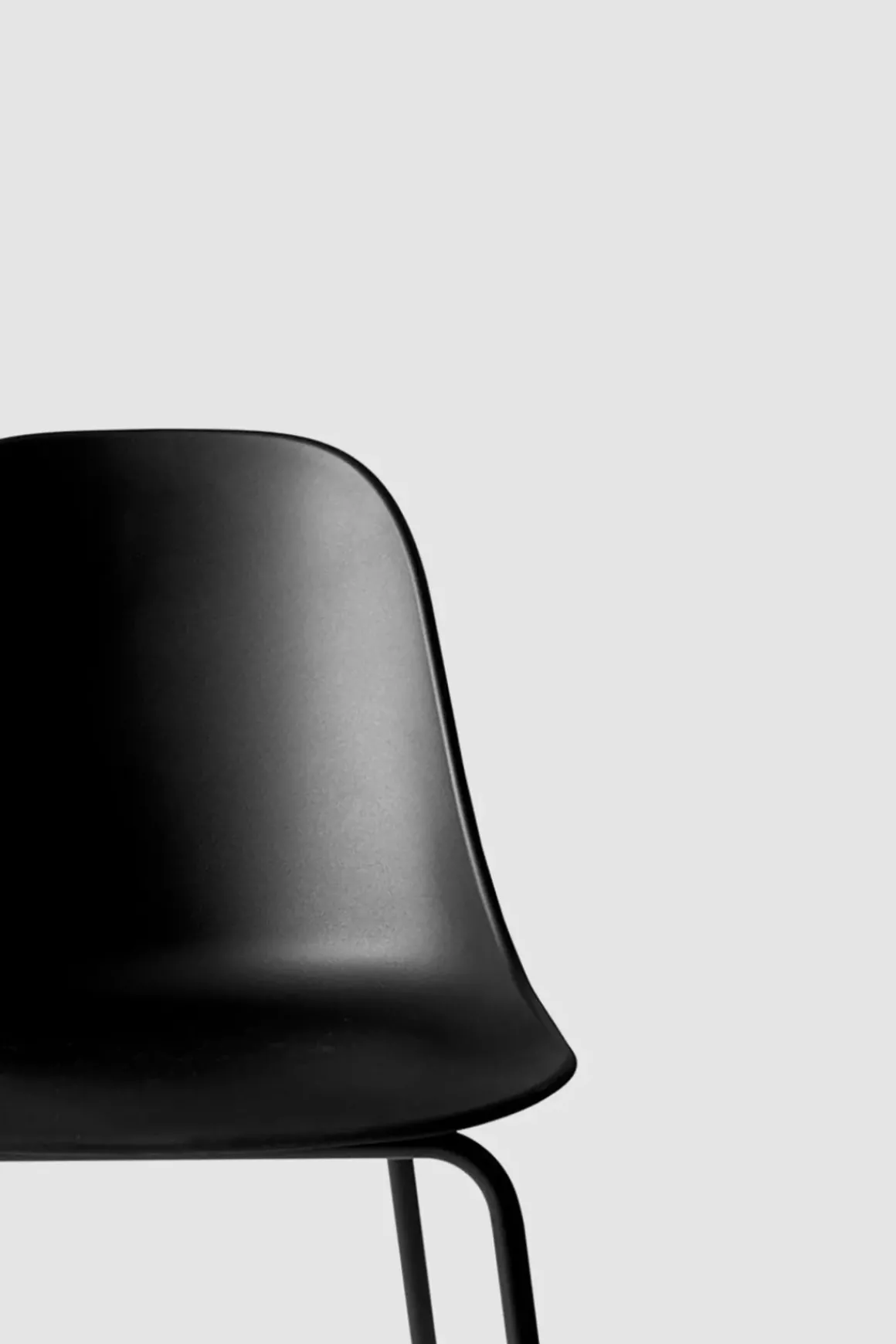 Stol - Harbour Black Shell + Black Steel Base