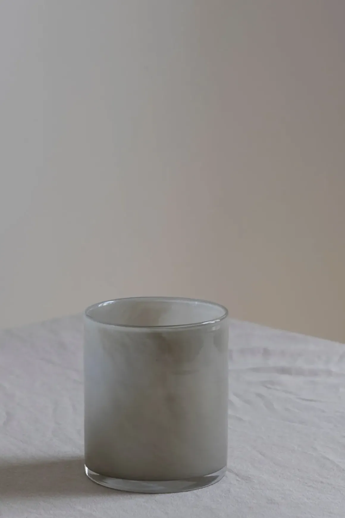 Telysholder - Lyric M Warm Grey