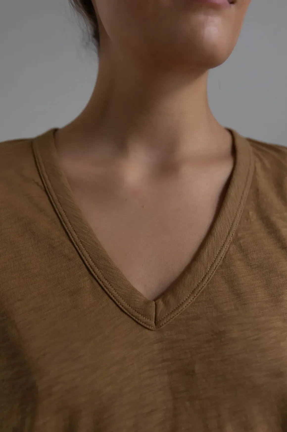 T-Skjorte - The Slub Vee Khaki