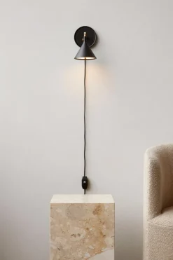 Vegglampe - Cast Sconce
